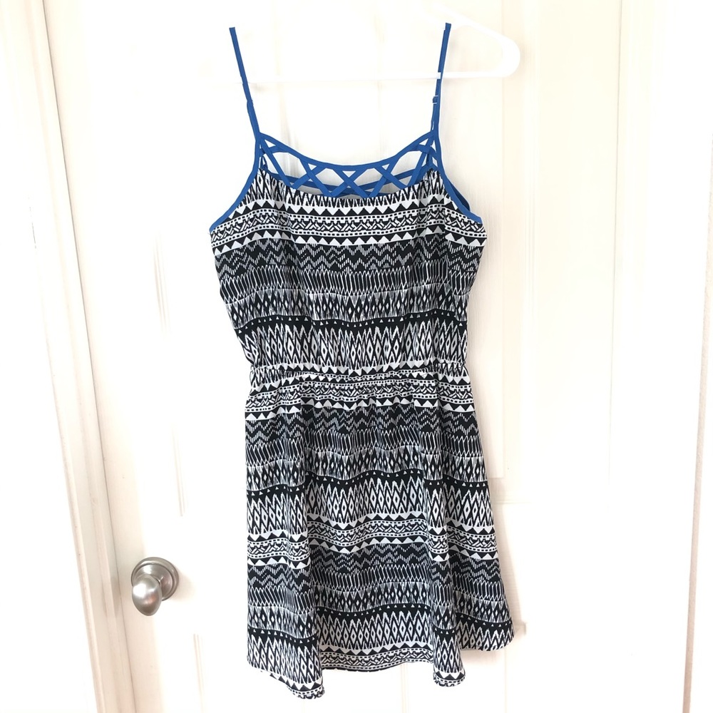 MINE Lightweight Aztec Mini Dress Small